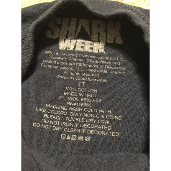 4T VGUC Blue Shark Week Tee - Picture 3 of 4